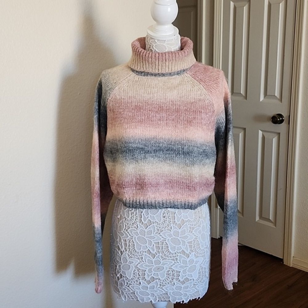 Oli & Hali Cropped Wool Blend Turtleneck Sweater
